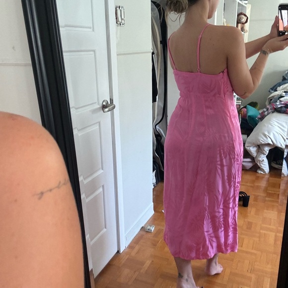 Pink midi dress - Picture 3 of 5